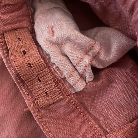 Children’s Place Raspberry Jeans - Picture 4 of 4